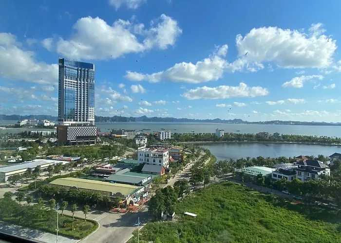Sweet Bay View * Hạ Long